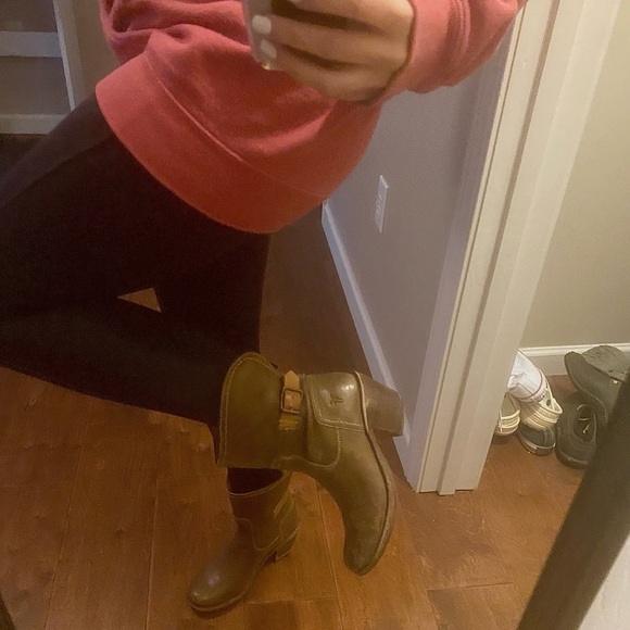 Brown Frye Booties, worn but super cute and still in good condition! Make offers - Picture 3 of 4